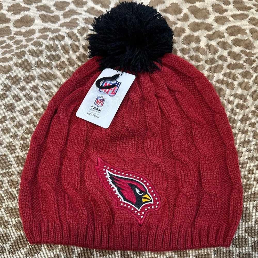 NWT ARIZONA CARDINALS Women’s NFL Team Apparel Pom Beanie Hat with Studded Logo